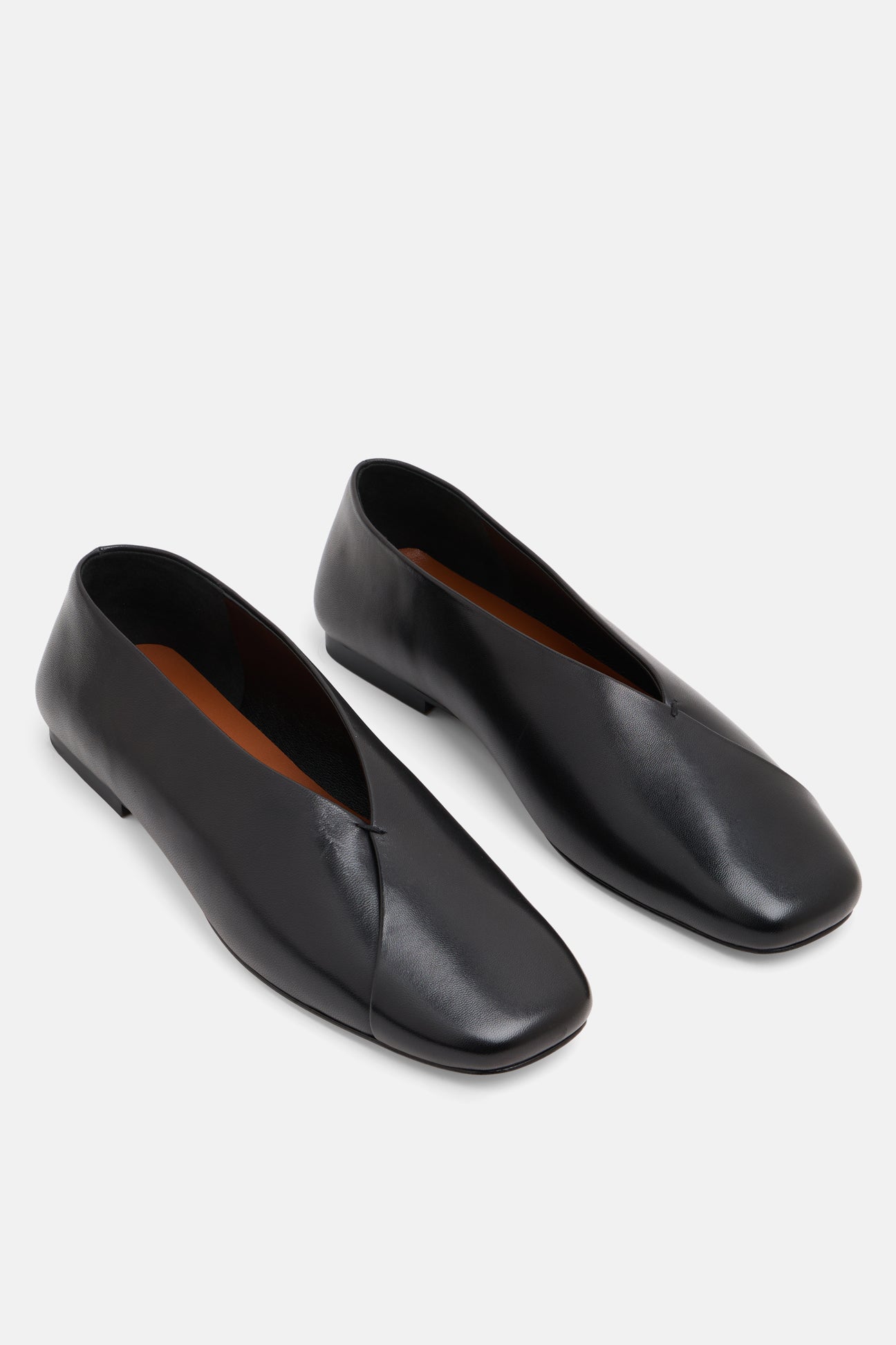 Élan Ballerina – Noir Obsidian